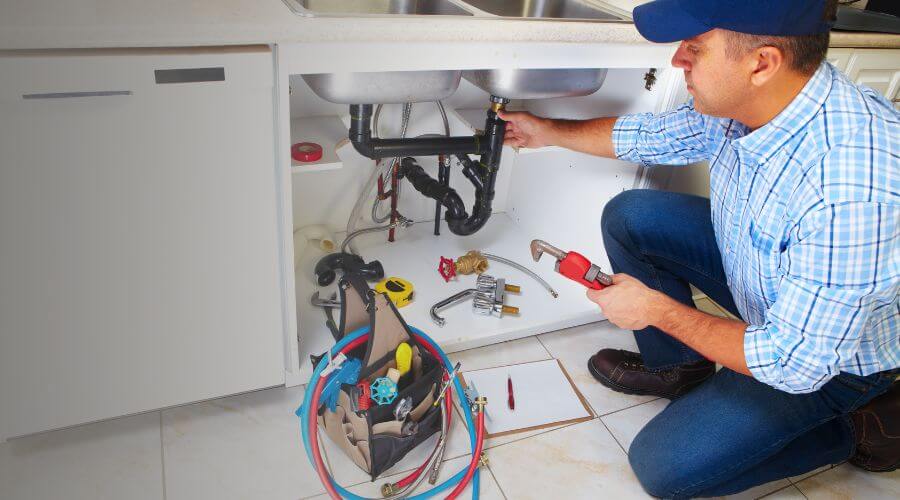 Professional expert plumbing services in Laura, IL